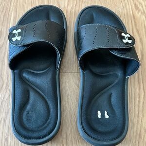 Under Armour Black Slide Sandals Velcro strap memory foam Men6 Women8
